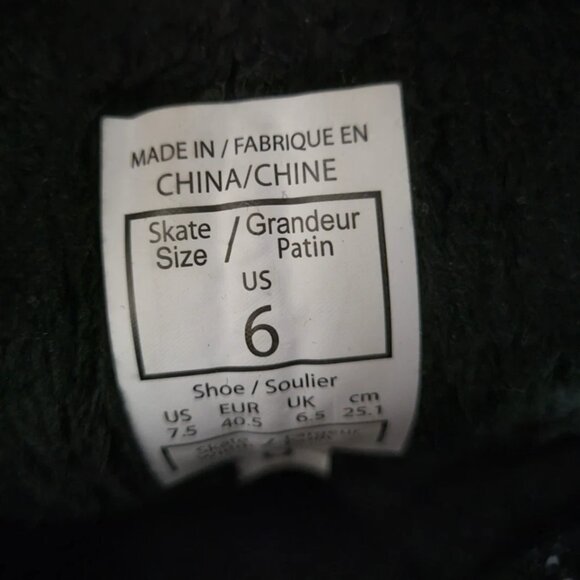 (72335-1) CCM RW300 Skates - Picture 8 of 8